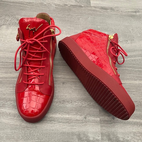 Embossed Sneakers NO BOX DUSTBAG YES - NO INSERTS - Picture 4 of 13